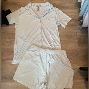 Skims pajama set